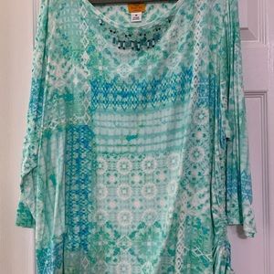 Ruby Road size 3x top with jewels around neckline